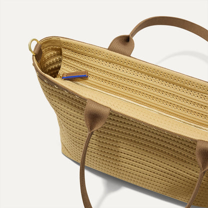 The Lightweight Zip Tote - Brown Butter Crochet