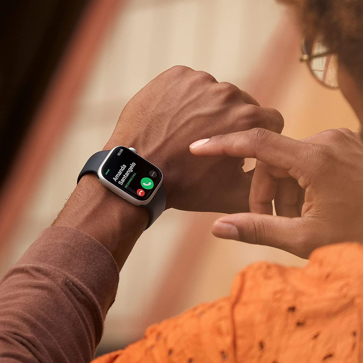 Apple Watch Series 8 (GPS + Cellular, 41mm) - Midnight Aluminum Case with Midnight Sport Band