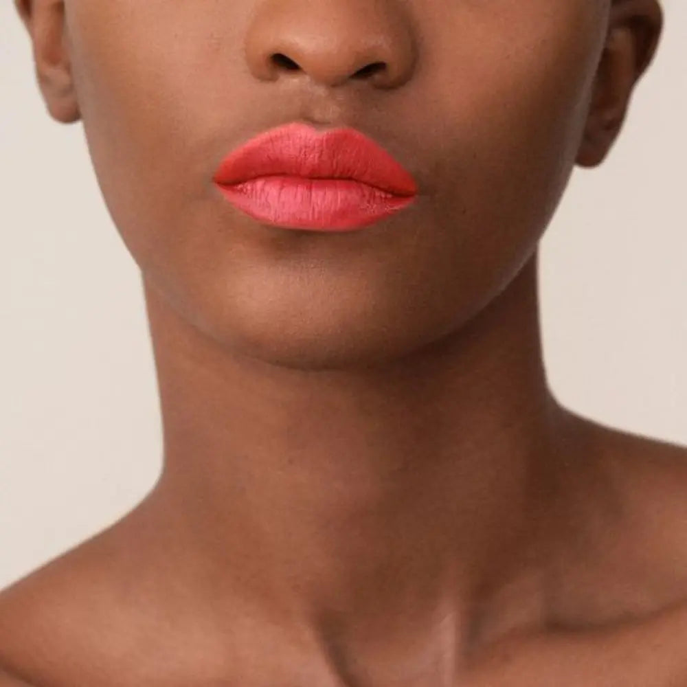 La Perla Matte Silk Lipstick 3.5ml
