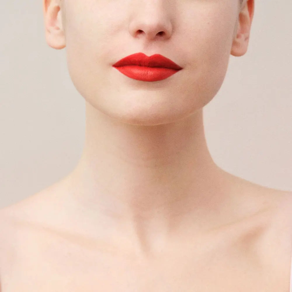 La Perla Matte Silk Lipstick 3.5ml