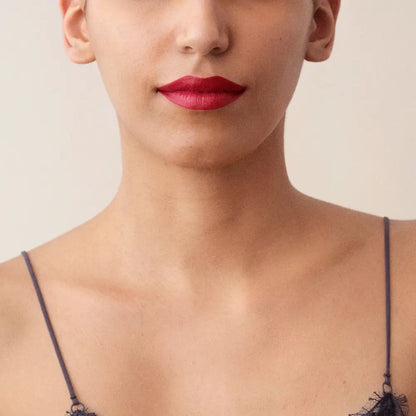 La Perla Matte Silk Lipstick 3.5ml
