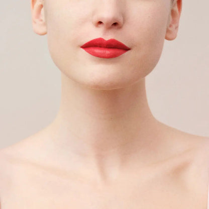 La Perla Matte Silk Lipstick 3.5ml