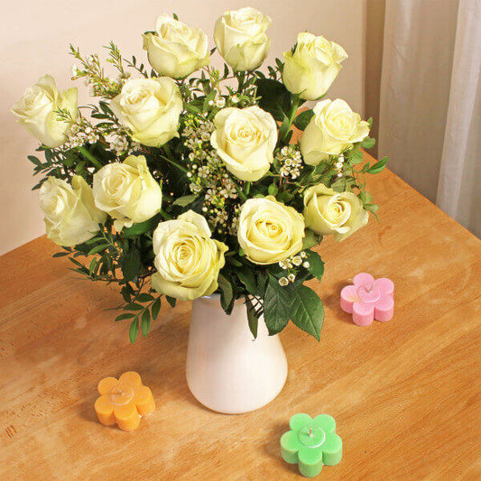 Luxury 12 White Roses