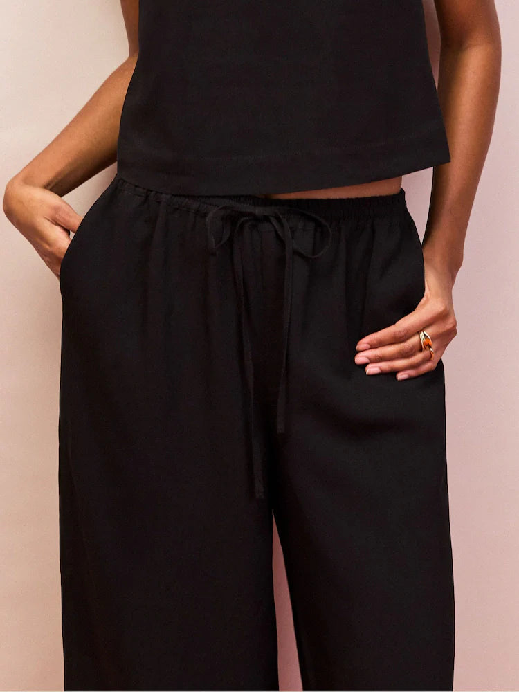 Ro&Zo Black Petite Drawstring Trousers With Linen